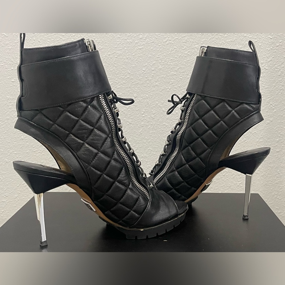 Michael Kors Black Quilted Lace Up Zip Stiletto Bootie Boots - Picture 10 of 15